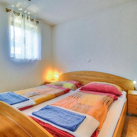 3 Bedroom Gorgeous Home In Буйе Экстерьер фото