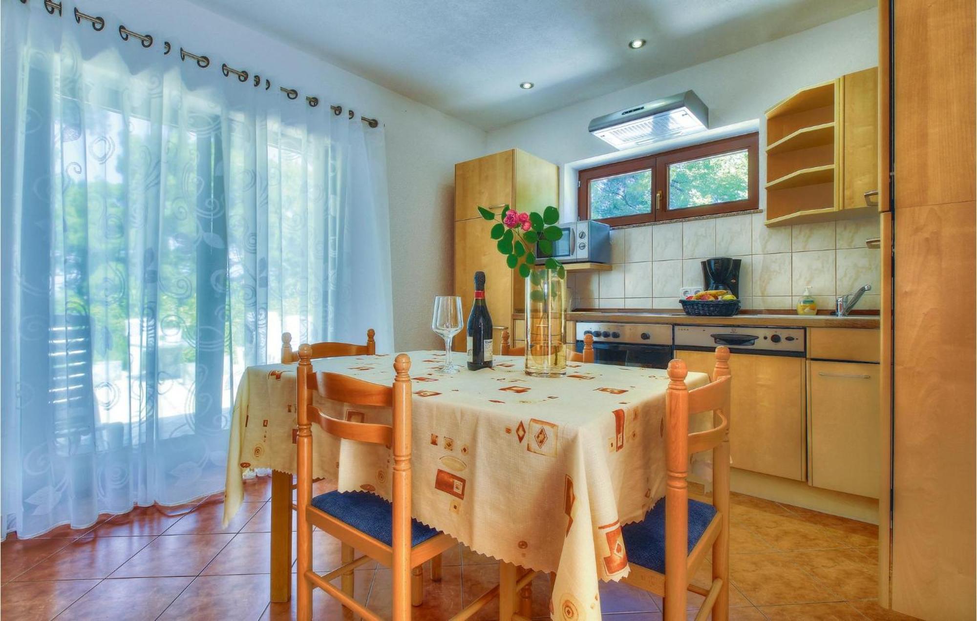 3 Bedroom Gorgeous Home In Буйе Экстерьер фото